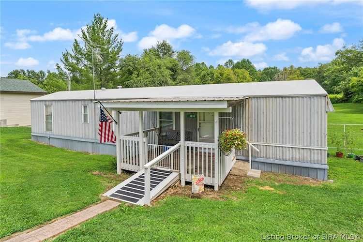 3430 S Heidelberg Rd SW home for sale in Corydon Indiana